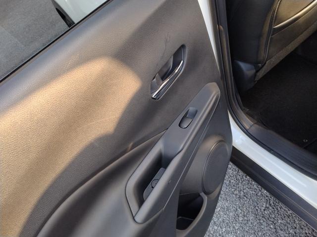 キックス Ｘ　パーキングセンサー　ブルートゥースオーディオ　フロントカメラ　Ｒレール　ＶＤＣ　追従クルコン　スマートキー　ＤＶＤ再生　ＬＥＤヘッド　レーンアシスト　パワーステアリング　禁煙車　盗難防止システム　ナビ（39枚目）