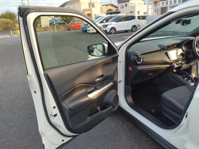 キックス Ｘ　パーキングセンサー　ブルートゥースオーディオ　フロントカメラ　Ｒレール　ＶＤＣ　追従クルコン　スマートキー　ＤＶＤ再生　ＬＥＤヘッド　レーンアシスト　パワーステアリング　禁煙車　盗難防止システム　ナビ（43枚目）