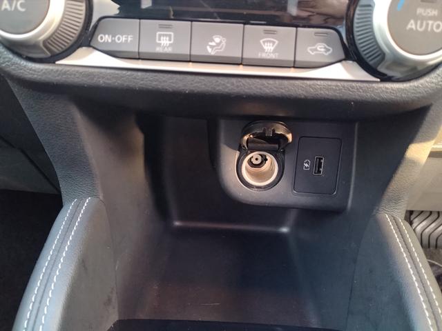 キックス Ｘ　パーキングセンサー　ブルートゥースオーディオ　フロントカメラ　Ｒレール　ＶＤＣ　追従クルコン　スマートキー　ＤＶＤ再生　ＬＥＤヘッド　レーンアシスト　パワーステアリング　禁煙車　盗難防止システム　ナビ（62枚目）