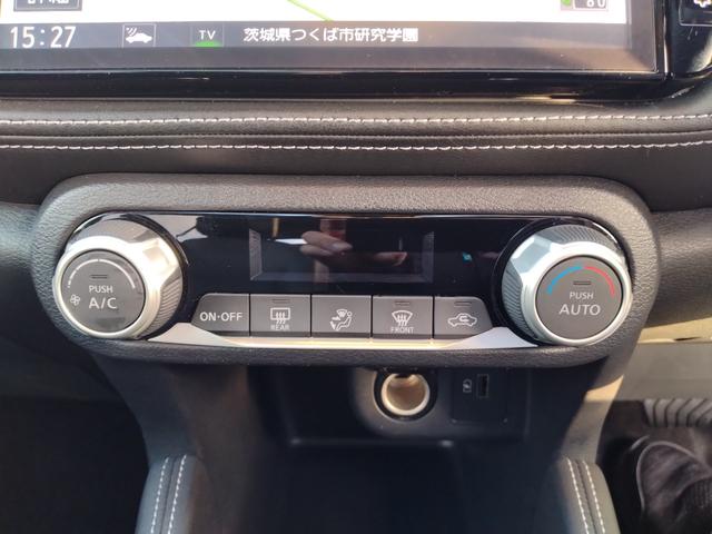 キックス Ｘ　パーキングセンサー　ブルートゥースオーディオ　フロントカメラ　Ｒレール　ＶＤＣ　追従クルコン　スマートキー　ＤＶＤ再生　ＬＥＤヘッド　レーンアシスト　パワーステアリング　禁煙車　盗難防止システム　ナビ（63枚目）