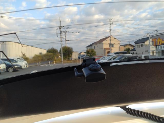 キックス Ｘ　パーキングセンサー　ブルートゥースオーディオ　フロントカメラ　Ｒレール　ＶＤＣ　追従クルコン　スマートキー　ＤＶＤ再生　ＬＥＤヘッド　レーンアシスト　パワーステアリング　禁煙車　盗難防止システム　ナビ（67枚目）