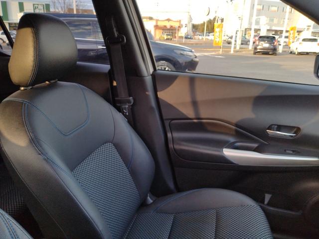 キックス Ｘ　パーキングセンサー　ブルートゥースオーディオ　フロントカメラ　Ｒレール　ＶＤＣ　追従クルコン　スマートキー　ＤＶＤ再生　ＬＥＤヘッド　レーンアシスト　パワーステアリング　禁煙車　盗難防止システム　ナビ（76枚目）