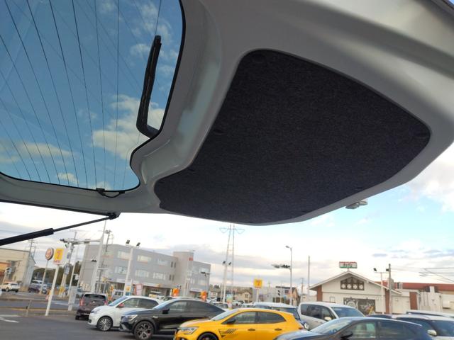 デイズルークス ハイウェイスター X Vセレクション アラウンドビュモニター サーキュレーターファン ロールシェイド 衝突軽減ブレーキ 両側PWスライドドア メーカー純正ナビ地デジ DVD再生 Bluetoothオーディオ CD録音 定期点検記録簿 禁煙(31枚目)