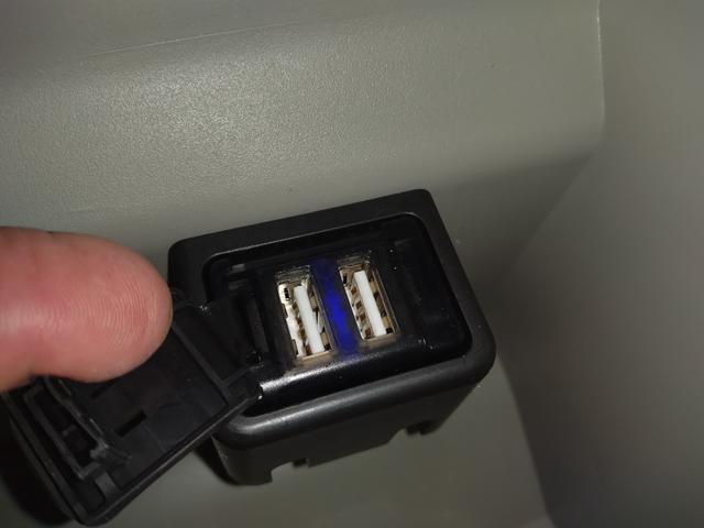 キャスト スタイルＸ　リミテッド　ＳＡＩＩＩ　シートヒーター　純正ドライブレコーダー　衝突軽減ブレーキ　誤発進抑制　横滑り防止装置　メモリナビ　地デジＴＶ　ＢＴオーディオ　バックカメラ　ＥＴＣ車載器　オートハイビーム　オートライト　オートエアコン（5枚目）