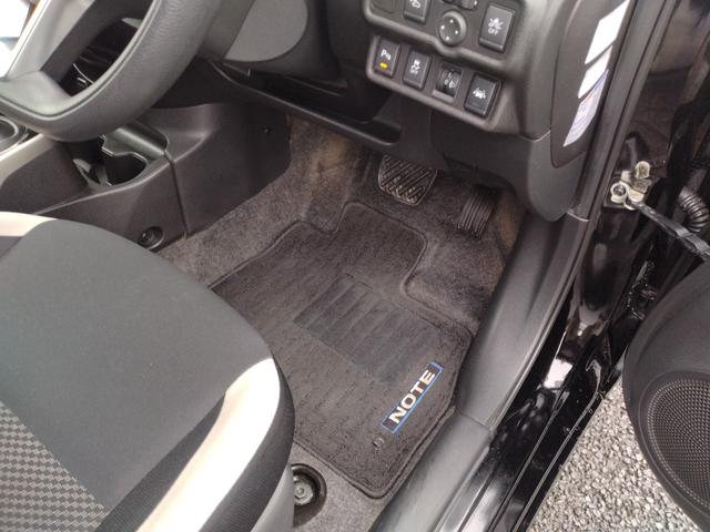 ノート e-パワー X アダプティブクルーズ クリソナ レーンキープ エマジェンシーブレーキ アイドリングストップ 衝突安全ボディ 運転席助手席エアバック 横滑防止装置 ETC車載器 オートハイビーム AUTOエアコン 禁煙(29枚目)