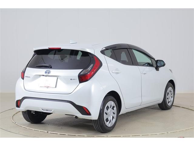 アクア Ｇ　ＶＳＣ　衝突軽減ブレーキ　メモリナビ　バックモニター　ＬＥＤ　クルーズコントロール　スマートキー　ＥＴＣ車載器　ＡＣ１００Ｖ　ドライブレコーダー　ナビ　パワーウィンドウ　イモビライザー　オートエアコン（3枚目）