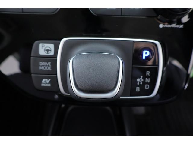 アクア Ｇ　ＶＳＣ　衝突軽減ブレーキ　メモリナビ　バックモニター　ＬＥＤ　クルーズコントロール　スマートキー　ＥＴＣ車載器　ＡＣ１００Ｖ　ドライブレコーダー　ナビ　パワーウィンドウ　イモビライザー　オートエアコン（8枚目）