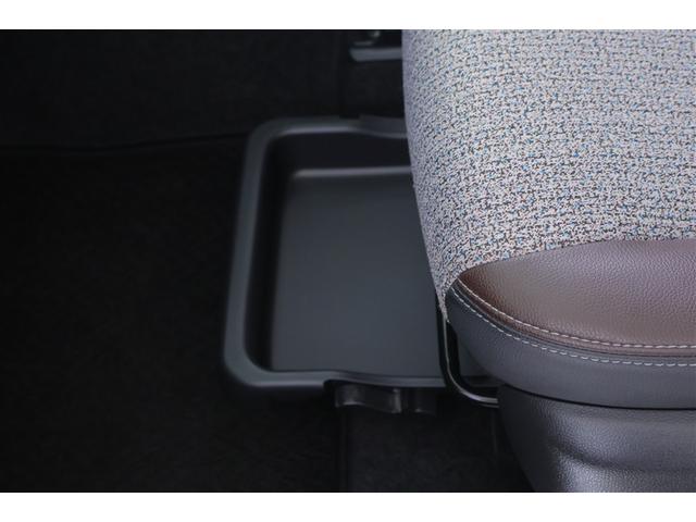 ヤリスクロス ハイブリッドZ クルーズC 横滑防止装置 リアカメラ LEDライト メモリーナビゲーション 点検記録簿 盗難防止装置 電動シート ドライブレコーダー AW キーレス スマートキー ABS ナビ 4WD ETC(33枚目)