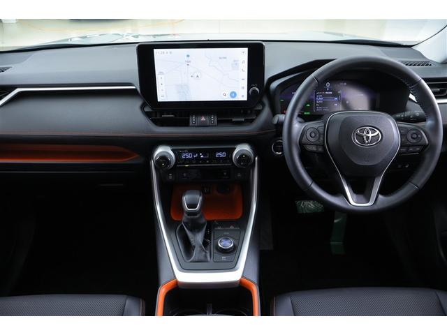 RAV4 ハイブリッドアドベンチャー LEDヘッドライト エアバッグ ABS 衝突軽減システム クルーズコントロール アルミホイール 横滑り防止 記録簿 ワンオ-ナ- キーレス 盗難防止装置 ミュージックプレイヤー接続可 メモリーナビ(4枚目)