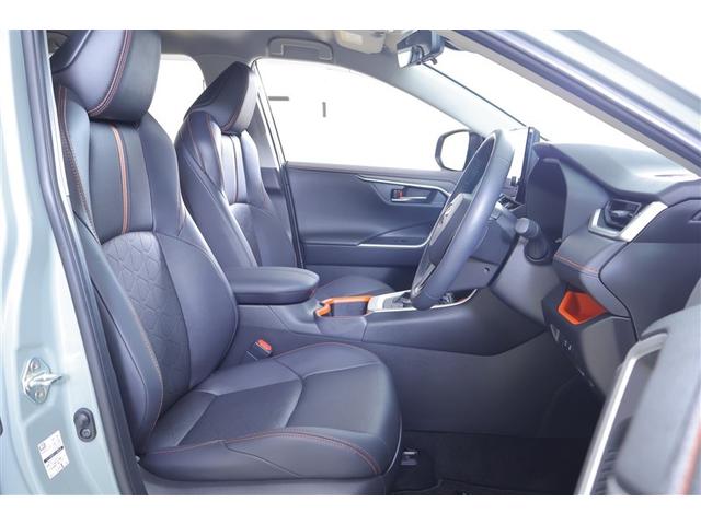 RAV4 ハイブリッドアドベンチャー LEDヘッドライト エアバッグ ABS 衝突軽減システム クルーズコントロール アルミホイール 横滑り防止 記録簿 ワンオ-ナ- キーレス 盗難防止装置 ミュージックプレイヤー接続可 メモリーナビ(15枚目)