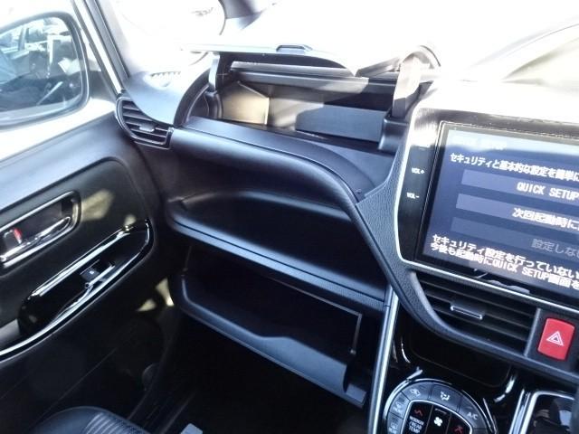 ヴォクシー ＺＳ　煌ＩＩ　スマートキー・プッシュスタート　バックガイドモニター　セキュリティアラーム　両側パワスラドア　１オーナー　ＥＴＣ車載器　地デジテレビ　記録簿付き　ＶＳＣ　ＬＥＤライト　助手席エアバック　ＡＣ　パワステ（32枚目）