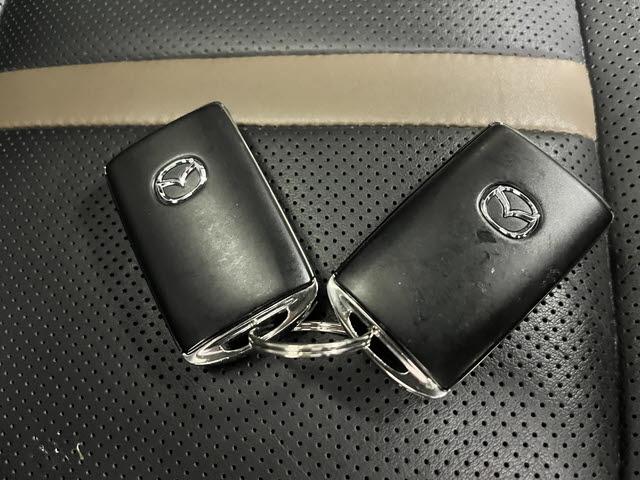 ＣＸ－６０ ＸＤ　エクスクルーシブモード　純正マツダコネクトナビ　フルセグＴＶ　ＥＴＣ　全方位ビューモニター　ハンズフリーパワーリアゲート　前後席シートヒーター　ステアリングヒーター　ブラインドスポットモニター　パノラマサンルーフ（26枚目）