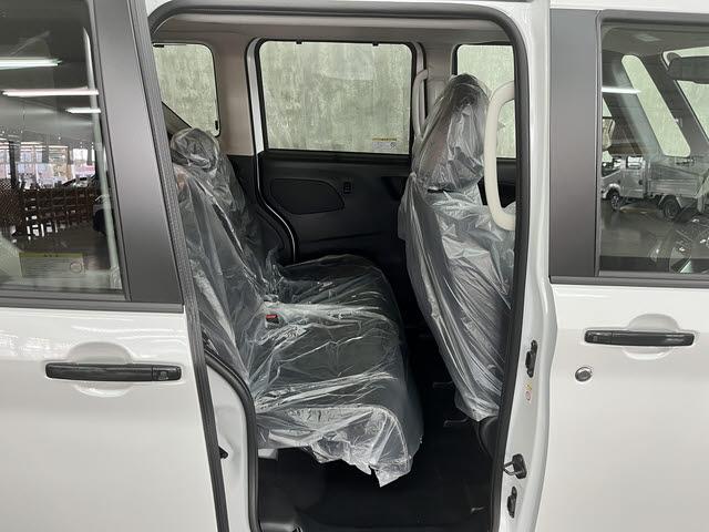 デリカミニ G プレミアム リミテッドエディション 純正ディスプレイオーディオ アラウンドビューモニター FCM 両側ハンズフリーオートスライドドア クルーズコントロール マイパイロット ステアリングヒーター ダウンヒルアシスト シートヒーター ESC(8枚目)