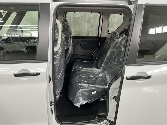 デリカミニ G プレミアム リミテッドエディション 純正ディスプレイオーディオ アラウンドビューモニター FCM 両側ハンズフリーオートスライドドア クルーズコントロール マイパイロット ステアリングヒーター ダウンヒルアシスト シートヒーター ESC(13枚目)