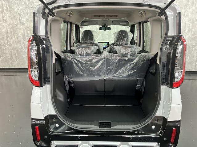 デリカミニ G プレミアム リミテッドエディション 純正ディスプレイオーディオ アラウンドビューモニター FCM 両側ハンズフリーオートスライドドア クルーズコントロール マイパイロット ステアリングヒーター ダウンヒルアシスト シートヒーター ESC(18枚目)