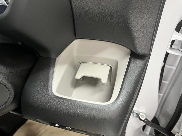 デリカミニ G プレミアム リミテッドエディション 純正ディスプレイオーディオ アラウンドビューモニター FCM 両側ハンズフリーオートスライドドア クルーズコントロール マイパイロット ステアリングヒーター ダウンヒルアシスト シートヒーター ESC(20枚目)