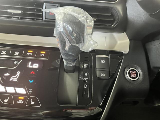 デリカミニ G プレミアム リミテッドエディション 純正ディスプレイオーディオ アラウンドビューモニター 両側ハンズフリーオートスライドドア FCM マイパイロット クルーズコントロール ステアリングヒーター シートヒーター LEDヘッドライト ESC(16枚目)