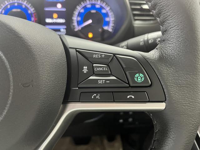 デリカミニ G プレミアム リミテッドエディション 純正ディスプレイオーディオ アラウンドビューモニター 両側ハンズフリーオートスライドドア FCM マイパイロット クルーズコントロール ステアリングヒーター シートヒーター LEDヘッドライト ESC(23枚目)