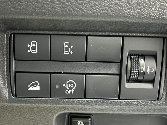 デリカミニ Ｔ　プレミアム　両側ハンズフリーオートスライドドア　ＦＣＭ　アラウンドビューモニター　クルーズコントロール　ステアリングヒーター　ＬＥＤヘッドライト　シートヒーター　ＥＳＣ　アイドリングストップ　クリアランスソナー（21枚目）