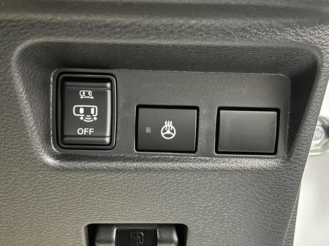 デリカミニ Ｔ　プレミアム　両側ハンズフリーオートスライドドア　ＦＣＭ　アラウンドビューモニター　クルーズコントロール　ステアリングヒーター　ＬＥＤヘッドライト　シートヒーター　ＥＳＣ　アイドリングストップ　クリアランスソナー（23枚目）