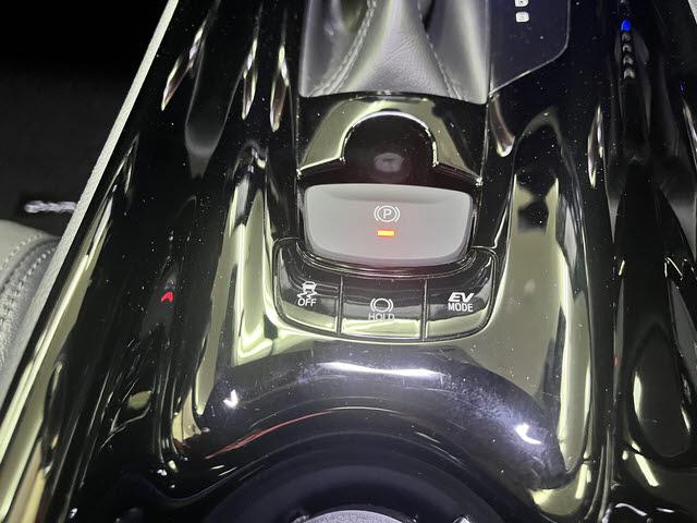 Ｃ－ＨＲ Ｇ　モード　ネロ　セーフティプラス　純正メモリーナビ　フルセグＴＶ　ビルドインＥＴＣ２．０　アラウンドビューモニター　プリクラッシュブレーキ　クルーズコントロール　シートヒーター　ブラインドスポットモニター　ＬＥＤヘッドライト（23枚目）