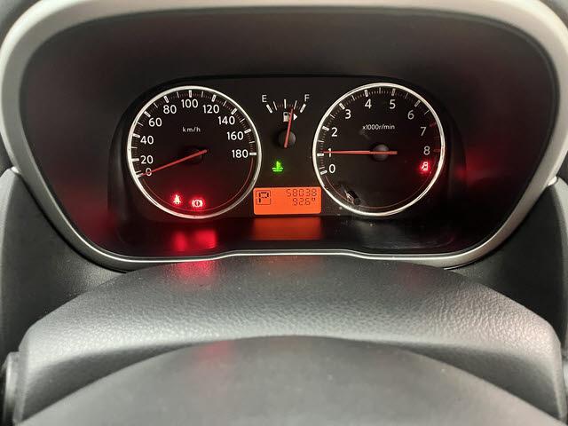 ノート １５Ｇ　社外ナビ　ワンセグＴＶ　ＥＴＣ　バックカメラ　ドライブレコーダー　オートライト　フォグランプ　コーナーセンサー　シートバックテーブル　シートリフター　Ｂｌｕｅｔｏｏｔｈ　前席アームレスト（4枚目）