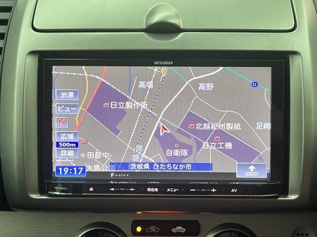 ノート １５Ｇ　社外ナビ　ワンセグＴＶ　ＥＴＣ　バックカメラ　ドライブレコーダー　オートライト　フォグランプ　コーナーセンサー　シートバックテーブル　シートリフター　Ｂｌｕｅｔｏｏｔｈ　前席アームレスト（9枚目）