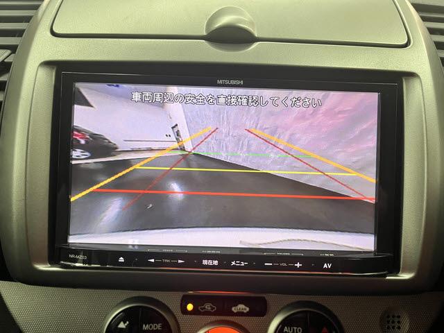 ノート １５Ｇ　社外ナビ　ワンセグＴＶ　ＥＴＣ　バックカメラ　ドライブレコーダー　オートライト　フォグランプ　コーナーセンサー　シートバックテーブル　シートリフター　Ｂｌｕｅｔｏｏｔｈ　前席アームレスト（10枚目）