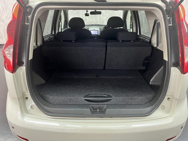 ノート １５Ｇ　社外ナビ　ワンセグＴＶ　ＥＴＣ　バックカメラ　ドライブレコーダー　オートライト　フォグランプ　コーナーセンサー　シートバックテーブル　シートリフター　Ｂｌｕｅｔｏｏｔｈ　前席アームレスト（18枚目）