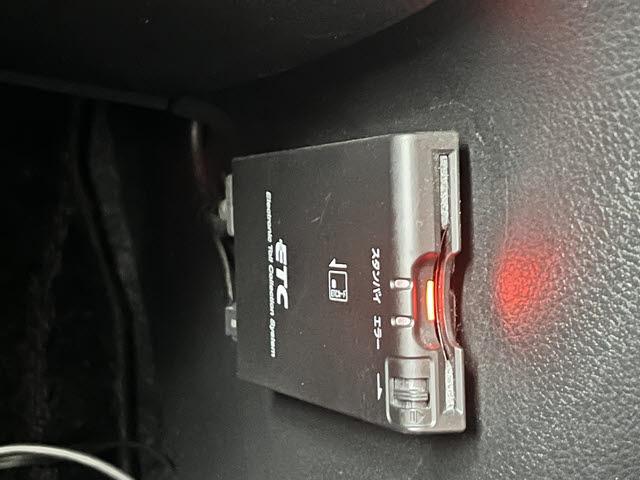 ノート １５Ｇ　社外ナビ　ワンセグＴＶ　ＥＴＣ　バックカメラ　ドライブレコーダー　オートライト　フォグランプ　コーナーセンサー　シートバックテーブル　シートリフター　Ｂｌｕｅｔｏｏｔｈ　前席アームレスト（19枚目）