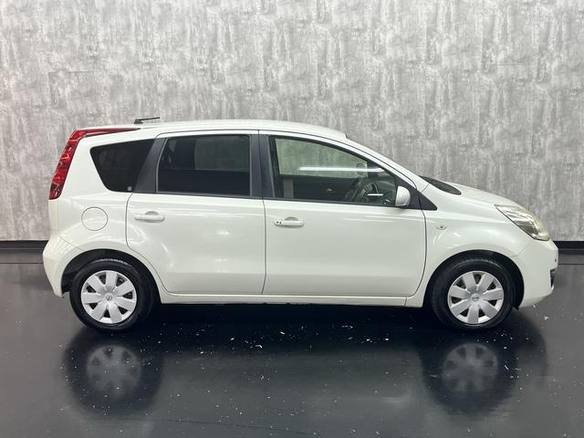 ノート １５Ｇ　社外ナビ　ワンセグＴＶ　ＥＴＣ　バックカメラ　ドライブレコーダー　オートライト　フォグランプ　コーナーセンサー　シートバックテーブル　シートリフター　Ｂｌｕｅｔｏｏｔｈ　前席アームレスト（31枚目）