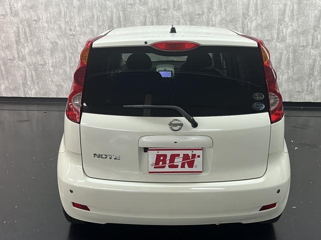 ノート １５Ｇ　社外ナビ　ワンセグＴＶ　ＥＴＣ　バックカメラ　ドライブレコーダー　オートライト　フォグランプ　コーナーセンサー　シートバックテーブル　シートリフター　Ｂｌｕｅｔｏｏｔｈ　前席アームレスト（33枚目）