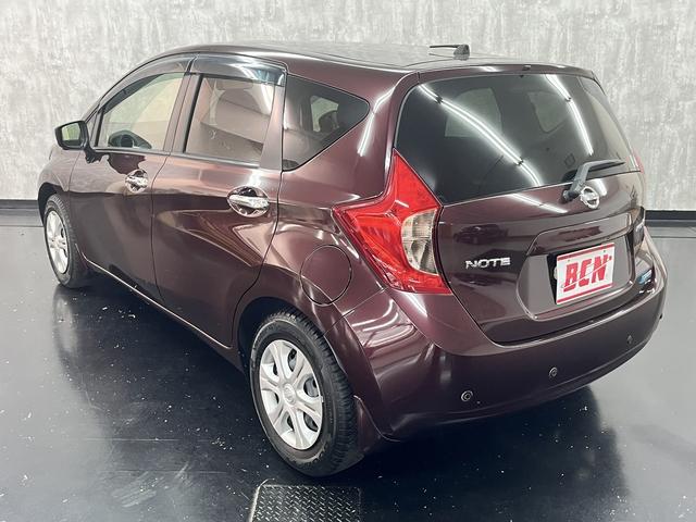 ノート メダリスト　純正ナビフルセグＴＶ　ＥＴＣ　アラウンドビューモニター　エマージェンシーブレーキ　アイドリングストップ　ＬＥＤヘッドライト　ドライブレコーダー　レーンアシスト　フォグランプ　ＥＳＣ　オートライト（34枚目）