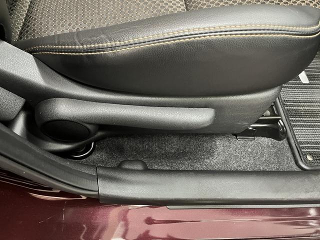 ノート メダリスト　純正ナビフルセグＴＶ　ＥＴＣ　アラウンドビューモニター　エマージェンシーブレーキ　アイドリングストップ　ＬＥＤヘッドライト　ドライブレコーダー　レーンアシスト　フォグランプ　ＥＳＣ　オートライト（37枚目）