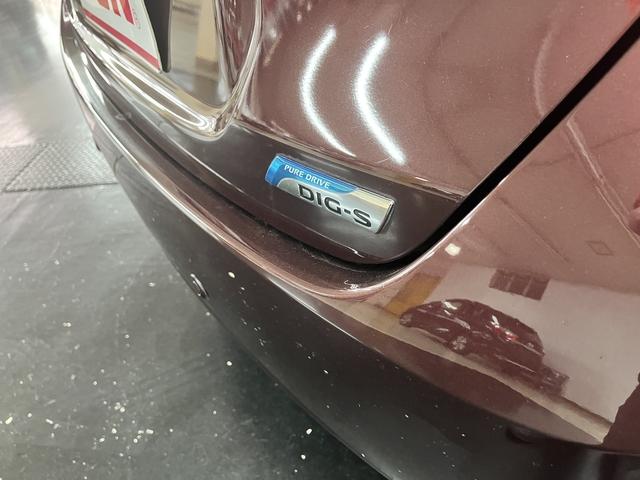 ノート メダリスト　純正ナビフルセグＴＶ　ＥＴＣ　アラウンドビューモニター　エマージェンシーブレーキ　アイドリングストップ　ＬＥＤヘッドライト　ドライブレコーダー　レーンアシスト　フォグランプ　ＥＳＣ　オートライト（40枚目）