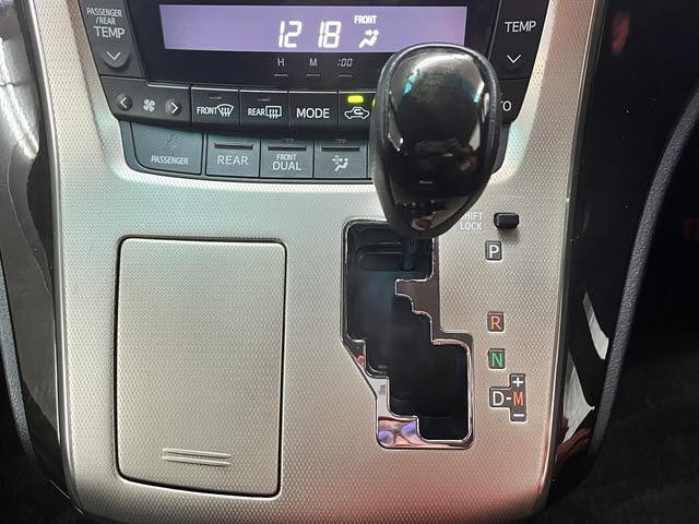 ヴェルファイア 2.4Z プラチナセレクションII タイプゴールド 社外HDDナビ フルセグTV ETC バックカメラ 両側パワースライドドア HIDヘッドライト フリップダウンモニター 前方後方ドライブレコーダー ESC フォグランプ オートリトラミラー(16枚目)