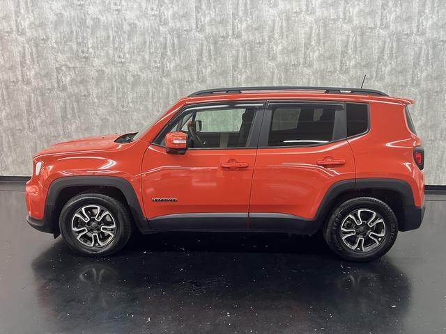 ジープ・レネゲード ロンジチュード　ディスプレイオーディオ　ＥＴＣ　バックカメラ　クルーズコントロール　衝突被害軽減ブレーキ　アイドリングストップ　ドライブレコーダー　ＥＳＣ　フォグランプ　バックフォグランプ　パーキングセンサー（34枚目）