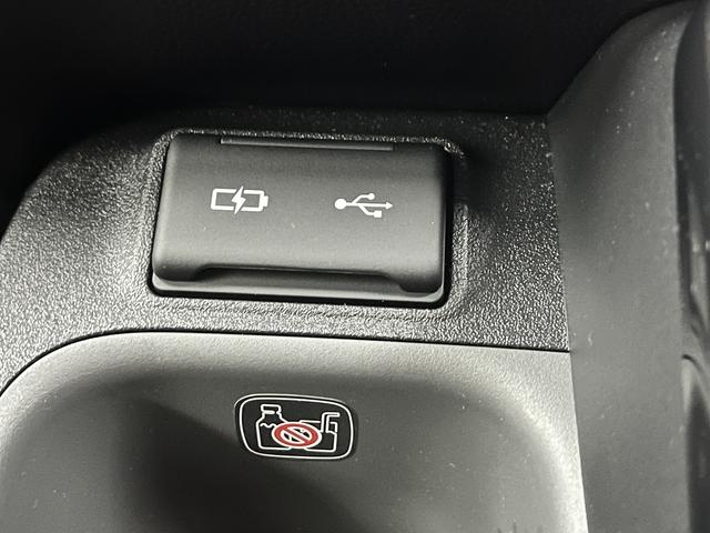 シエンタ Ｚ　ディスプレイオーディオプラス　フルセグＴＶ　ビルドインＥＴＣ２．０　パノラミックビューモニター　両側ハンズフリーオートスライドドア　プリクラッシュセーフティ　前方後方ドライブレコーダー　シートヒーター（38枚目）