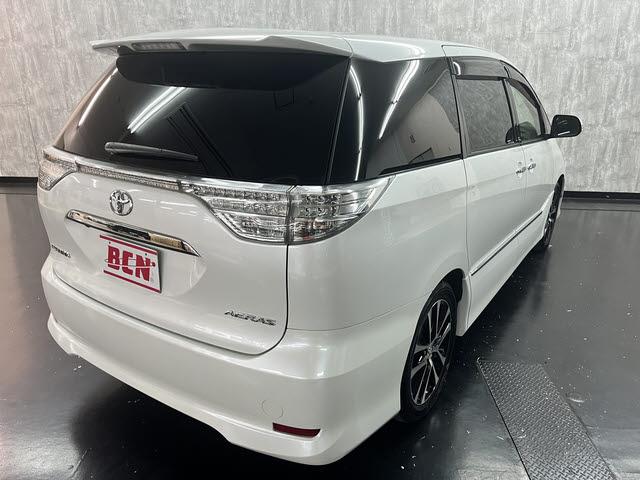 エスティマ アエラス　プレミアムエディション　純正ナビ　フルセグＴＶ　ＥＴＣ　バックカメラ　両側パワースライドドア　クルーズコントロール　ＨＩＤヘッドライト　ドライブレコーダー　ハーフレザーシート　ＥＳＣ　Ｂｌｕｅｔｏｏｔｈ　スマートキー（5枚目）