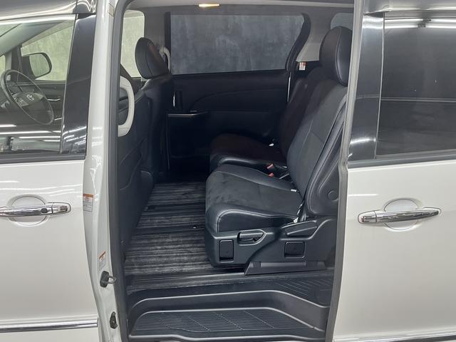 エスティマ アエラス　プレミアムエディション　純正ナビ　フルセグＴＶ　ＥＴＣ　バックカメラ　両側パワースライドドア　クルーズコントロール　ＨＩＤヘッドライト　ドライブレコーダー　ハーフレザーシート　ＥＳＣ　Ｂｌｕｅｔｏｏｔｈ　スマートキー（8枚目）