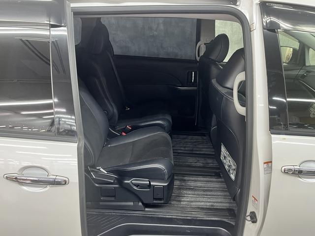 エスティマ アエラス　プレミアムエディション　純正ナビ　フルセグＴＶ　ＥＴＣ　バックカメラ　両側パワースライドドア　クルーズコントロール　ＨＩＤヘッドライト　ドライブレコーダー　ハーフレザーシート　ＥＳＣ　Ｂｌｕｅｔｏｏｔｈ　スマートキー（13枚目）