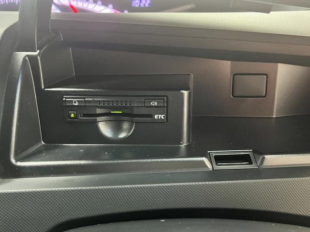 エスティマ アエラス　プレミアムエディション　純正ナビ　フルセグＴＶ　ＥＴＣ　バックカメラ　両側パワースライドドア　クルーズコントロール　ＨＩＤヘッドライト　ドライブレコーダー　ハーフレザーシート　ＥＳＣ　Ｂｌｕｅｔｏｏｔｈ　スマートキー（19枚目）