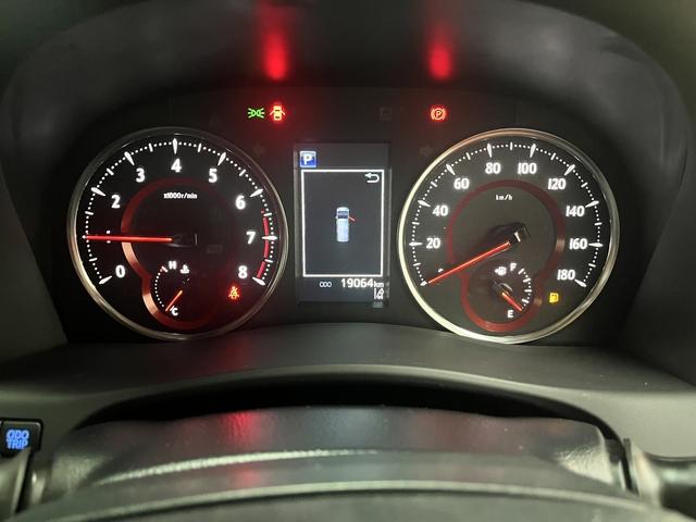 アルファード ２．５Ｓ　Ｃパッケージ　ディスプレイオーディオ　フルセグＴＶ　ＥＴＣ２．０　バックカメラ　両側パワースライドドア　プリクラッシュセーフティ　ドライブレコーダー　ＬＥＤヘッドライト　シートヒーター　パワーリアゲート（4枚目）