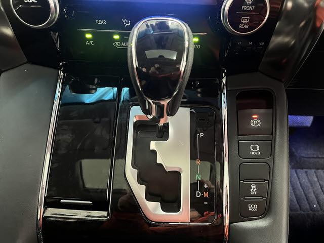 アルファード ２．５Ｓ　Ｃパッケージ　ディスプレイオーディオ　フルセグＴＶ　ＥＴＣ２．０　バックカメラ　両側パワースライドドア　プリクラッシュセーフティ　ドライブレコーダー　ＬＥＤヘッドライト　シートヒーター　パワーリアゲート（16枚目）