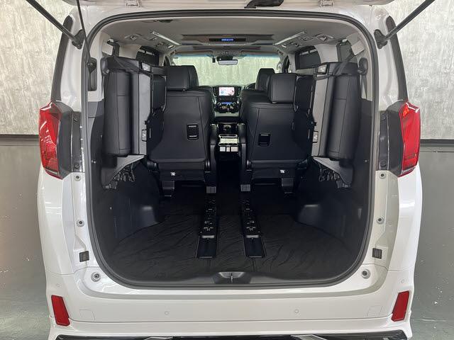 アルファード ２．５Ｓ　Ｃパッケージ　ディスプレイオーディオ　フルセグＴＶ　ＥＴＣ２．０　バックカメラ　両側パワースライドドア　プリクラッシュセーフティ　ドライブレコーダー　ＬＥＤヘッドライト　シートヒーター　パワーリアゲート（18枚目）