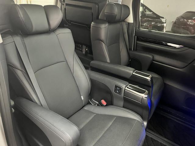 アルファード ２．５Ｓ　Ｃパッケージ　ディスプレイオーディオ　フルセグＴＶ　ＥＴＣ２．０　バックカメラ　両側パワースライドドア　プリクラッシュセーフティ　ドライブレコーダー　ＬＥＤヘッドライト　シートヒーター　パワーリアゲート（19枚目）