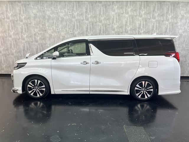 アルファード ２．５Ｓ　Ｃパッケージ　ディスプレイオーディオ　フルセグＴＶ　ＥＴＣ２．０　バックカメラ　両側パワースライドドア　プリクラッシュセーフティ　ドライブレコーダー　ＬＥＤヘッドライト　シートヒーター　パワーリアゲート（35枚目）