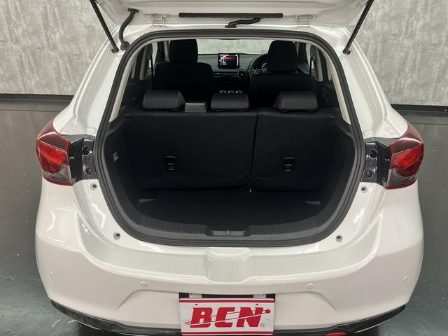 ＭＡＺＤＡ２ １５スポルト　純正マツダコネクトナビ　フルセグＴＶ　ＥＴＣ　純正ブラックルーフラッピング　アラウンドビューモニター　ＳＣＢＳ　クルーズコントロール　ＬＥＤヘッドライト　ＨＵＤ　ブラインドスポットモニター　ＥＳＣ（18枚目）