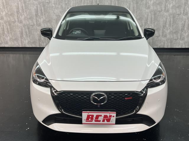 ＭＡＺＤＡ２ １５スポルト　純正マツダコネクトナビ　フルセグＴＶ　ＥＴＣ　純正ブラックルーフラッピング　アラウンドビューモニター　ＳＣＢＳ　クルーズコントロール　ＬＥＤヘッドライト　ＨＵＤ　ブラインドスポットモニター　ＥＳＣ（29枚目）