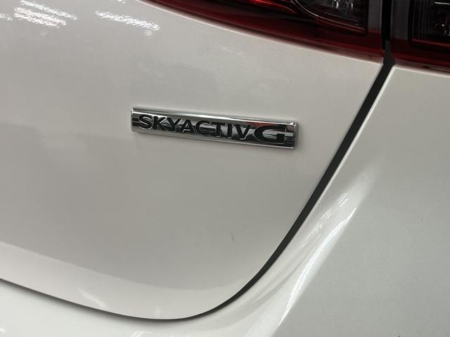 ＭＡＺＤＡ２ １５スポルト　純正マツダコネクトナビ　フルセグＴＶ　ＥＴＣ　純正ブラックルーフラッピング　アラウンドビューモニター　ＳＣＢＳ　クルーズコントロール　ＬＥＤヘッドライト　ＨＵＤ　ブラインドスポットモニター　ＥＳＣ（40枚目）